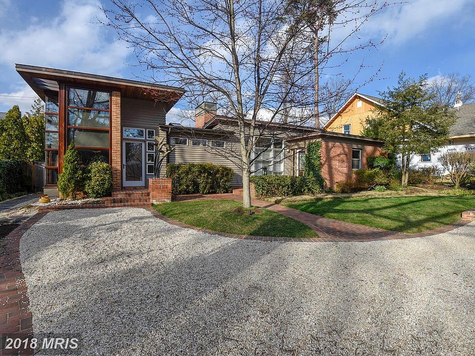 1st image of 2204 Fordham Dr