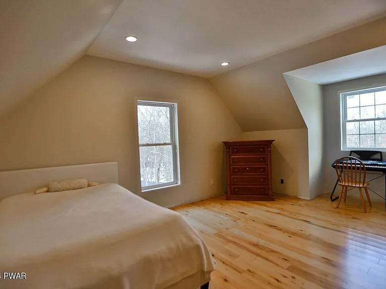 110 Stallion Dr — Photo 158