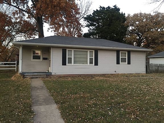 2nd image of 902 Woodland St