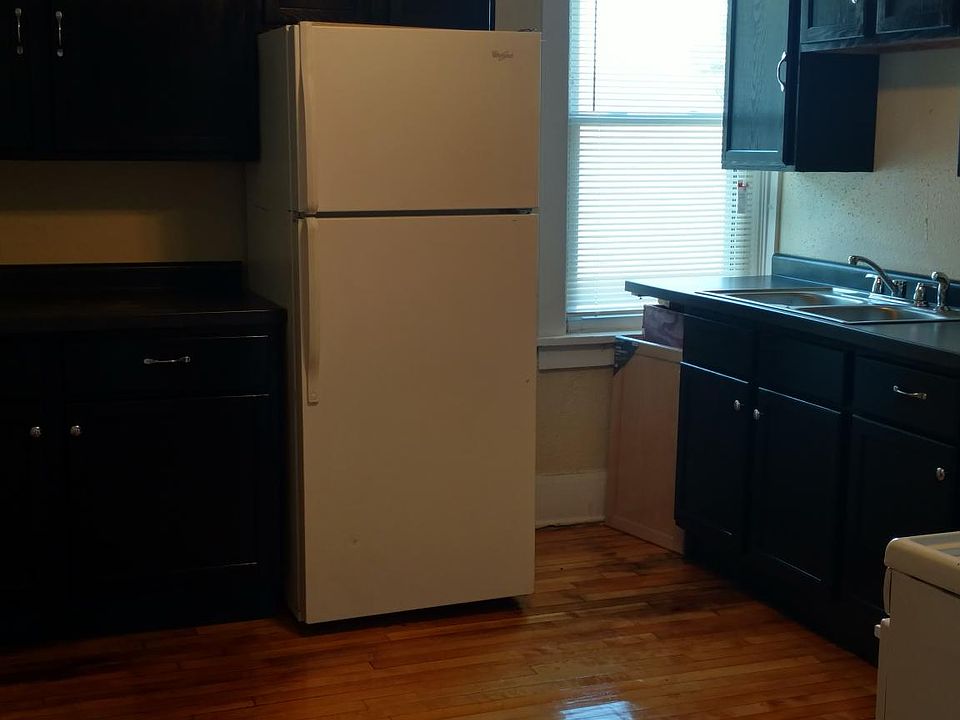 1st image of 433 16th Ave