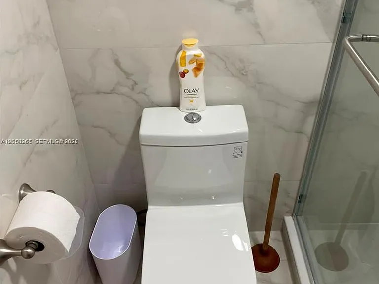 150 Ocean Lane Dr #8B — Photo 13
