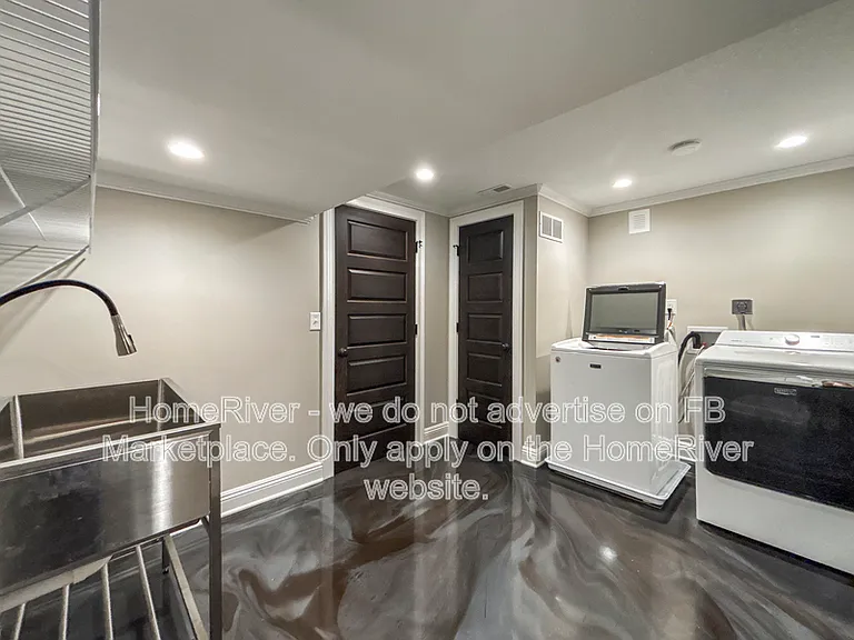 11111 Kings Xing — Photo 18