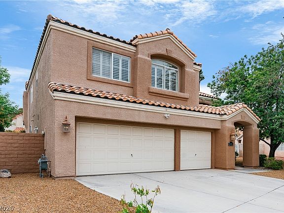 3rd image of 2071 Dover Ridge Ct