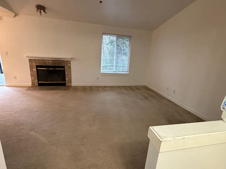 1843 S 286th Ln #T201 — Photo 3