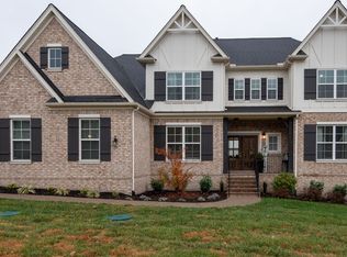 7029 Fiddlers Glen Dr, Arrington, TN 37014