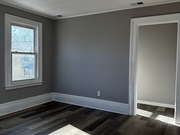 4th image of 15 W Emerson Ave #2
