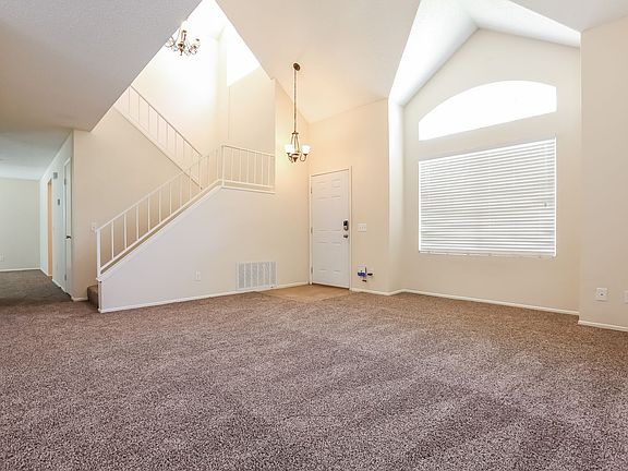 4th image of 37392 Sheffield Dr