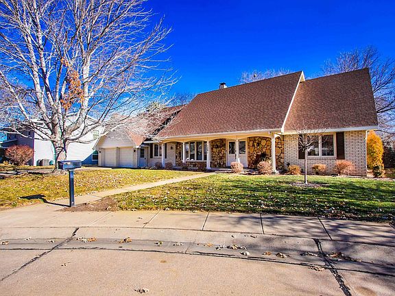 2nd image of 1201 CUSTER CT.