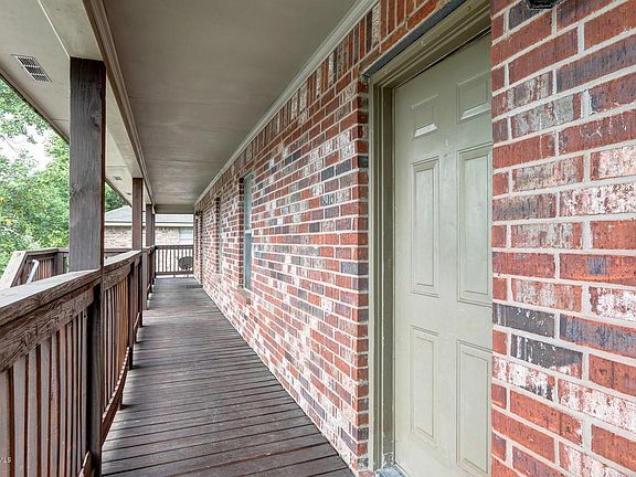 4th image of 424 Vieux Orleans Cir