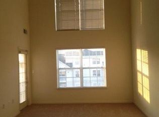 9711 Skyhill Way APT 407, Rockville, MD 20850
