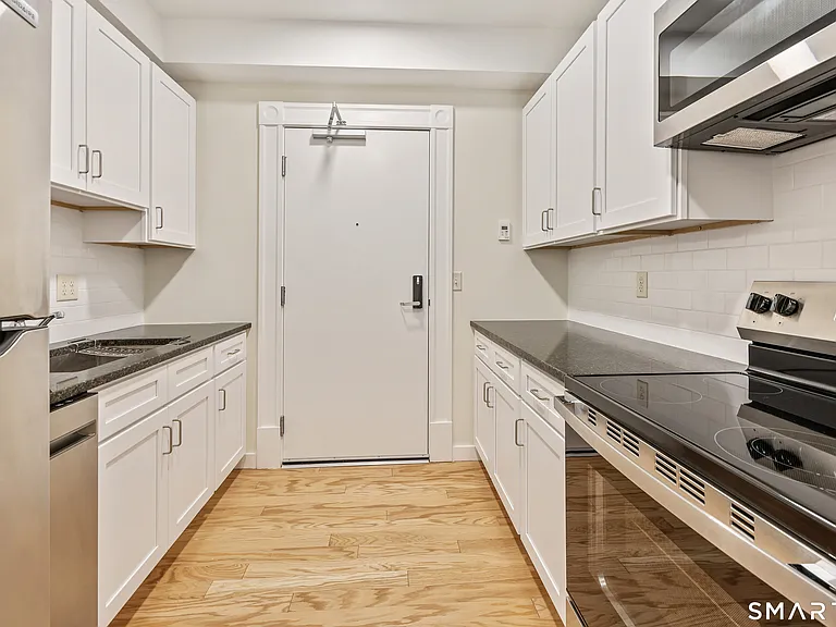 1355 Main St #204 — Photo 11