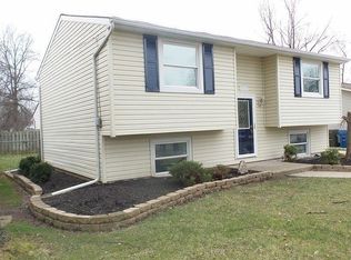 302 Berkshire Rd, Vermilion, OH 44089