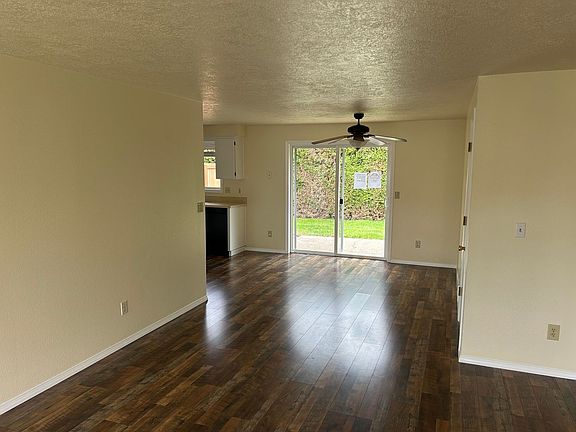 2nd image of 1530 SW Hilary St #1534