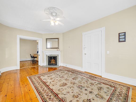 5th image of 146 North St APT 1