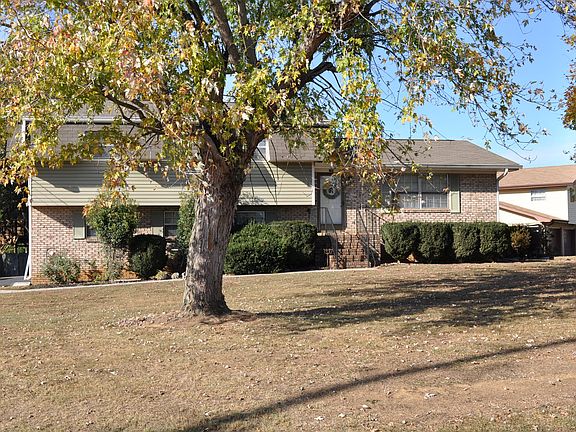 2nd image of 208 Gardenia Ave NW