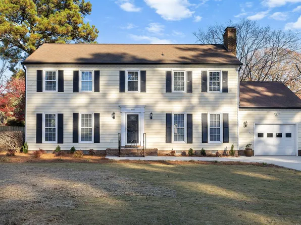 3622 Thorndike Dr, Fayetteville, NC 28311