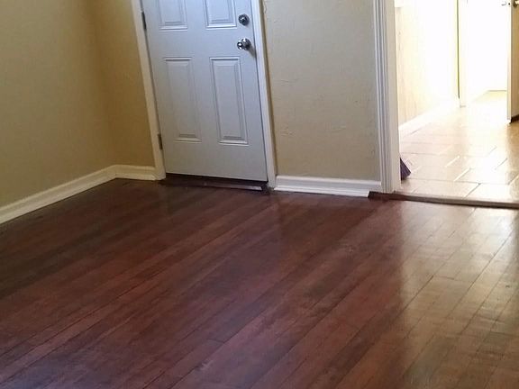 5th image of 1759 La Salle Ave