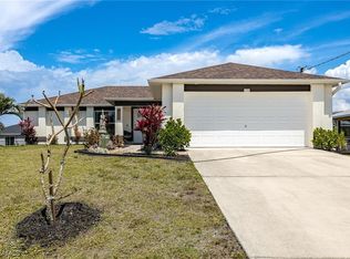 1905 SW 3rd Ter, Cape Coral, FL 33991