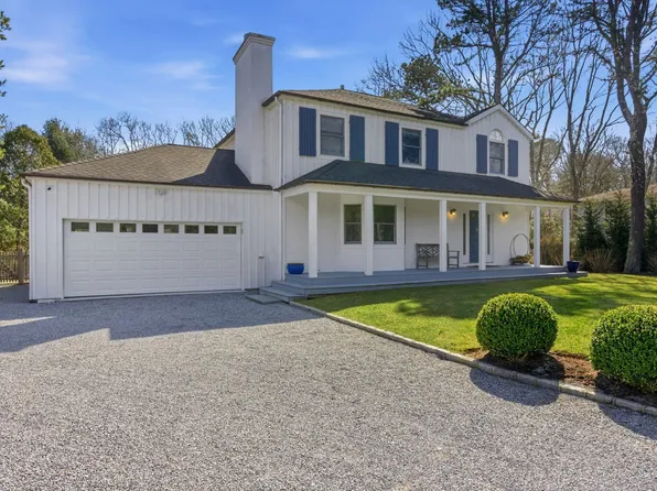 100 Wainscott Northwest Rd, Wainscott, NY 11975