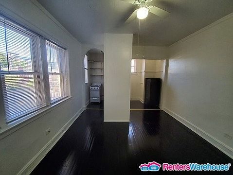 4th image of 834 W Fullerton Ave APT 20