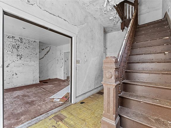 2nd image of 2314 Perrysville Ave