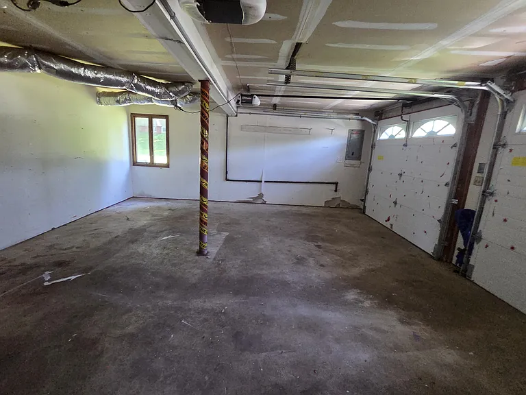 5 Summit Ave — Photo 17