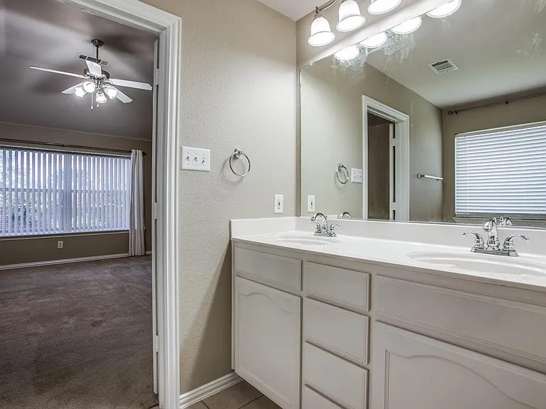 2820 Red Wolf Dr — Photo 12