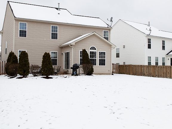 4th image of 104 Stonepointe Dr