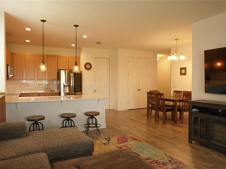 4909 Olivia Ct — Photo 10