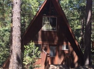 31413 Ocean View Dr, Running Springs, CA 92382