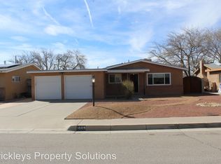 1009 Mesilla St NE, Albuquerque, NM 87110