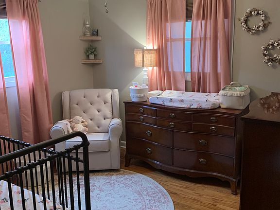 2nd image of 1347 Dewey Ave