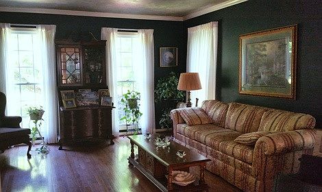 SHARE COMMONLIVING ARAASW/ONE FEMALE PROF.