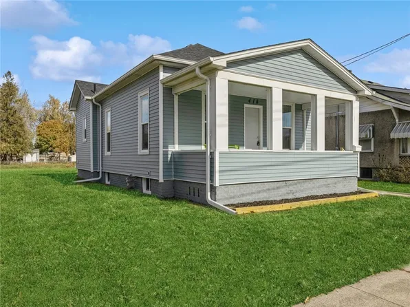 418 N 4th Ave E, Newton, IA 50208