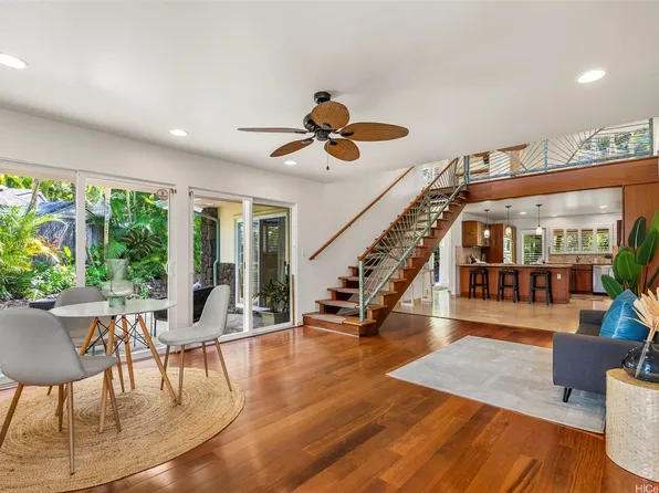 976 Kalawai Pl, Kailua, HI 96734