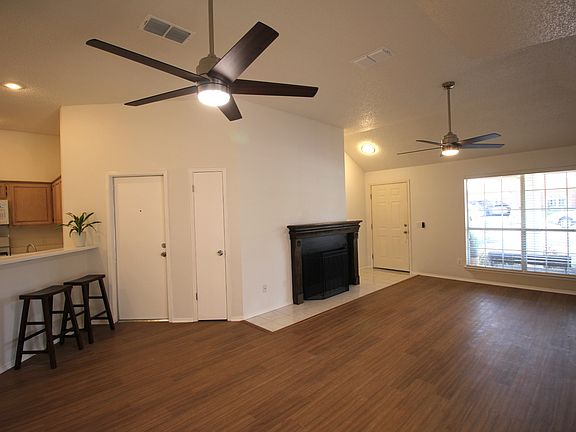 4th image of 7904 Nairn Dr