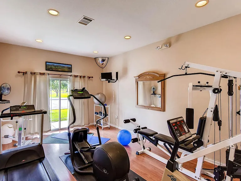 550 Mohawk Dr #58 — Photo 17