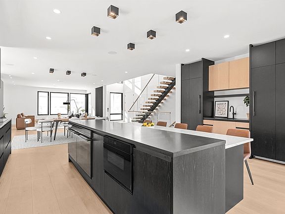 4th image of 95 Deerfield Rd