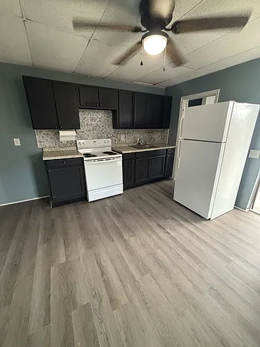 306 1/2 3rd St #1 Photo 1
