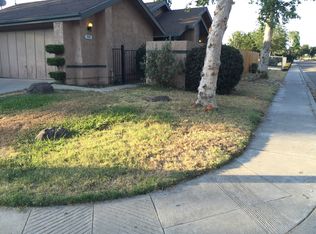 1920 E Buena Vista Ave, Visalia, CA 93292