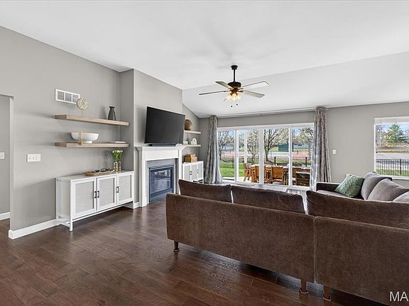 4th image of 3319 Mill Park Ct