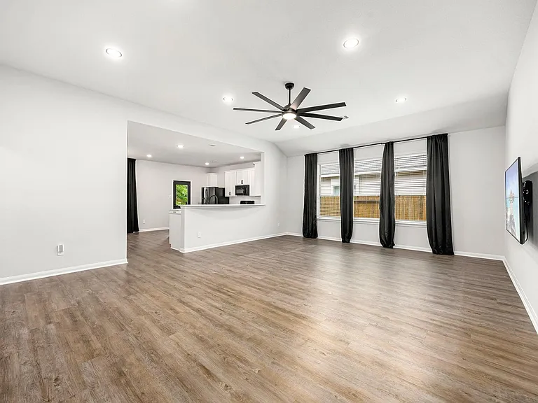 11323 Cora Ln — Photo 11