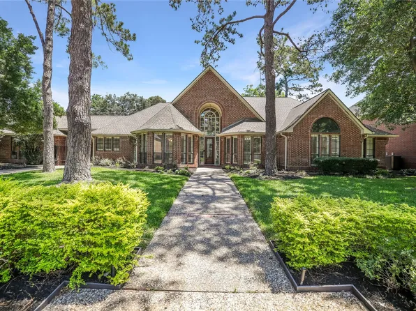 1315 Breezy Bend Dr, Katy, TX 77494