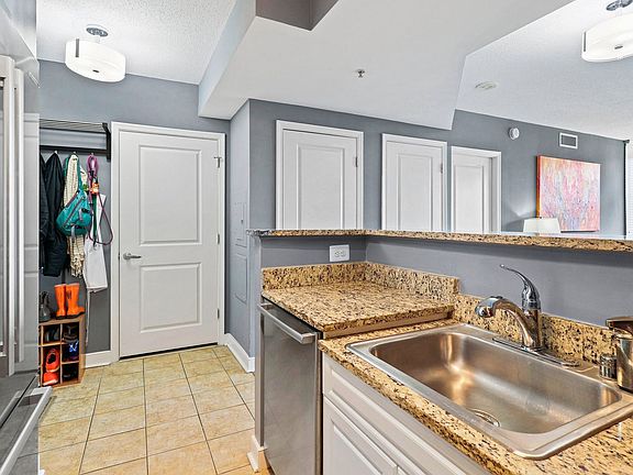3rd image of 555 Massachusetts Ave NW APT 418