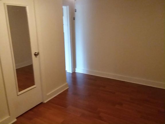 5th image of 1149 Deerfield Rd