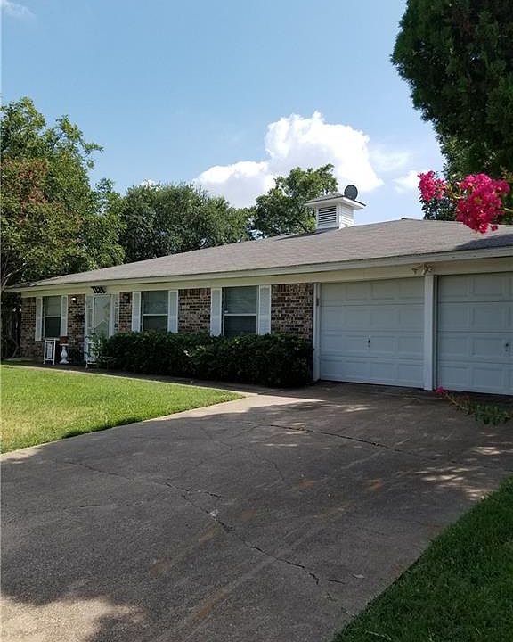 1st image of 7124 Corona Dr