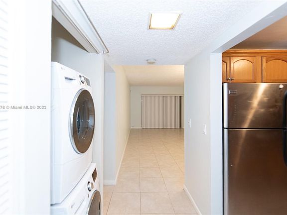 4th image of 2755 W Atlantic Ave #105A