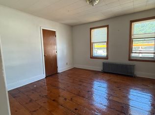 19 Maple Ave APT 1, Shrewsbury, MA 01545