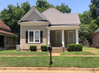 611 W Green St, Palestine, TX 75801