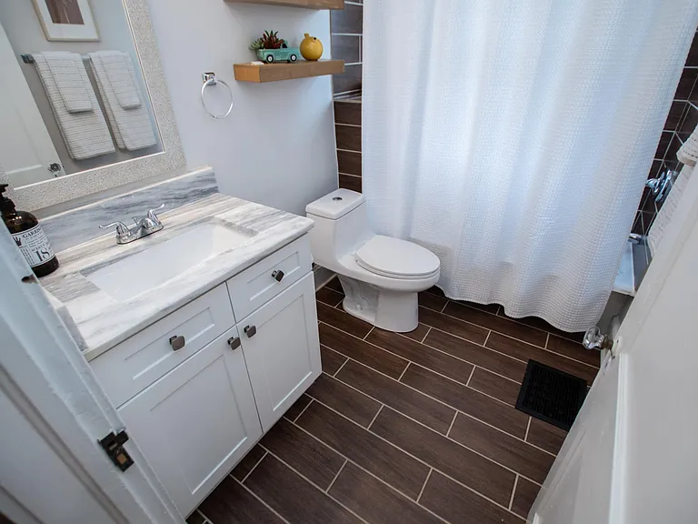 703 Erin Ave SW — Photo 51